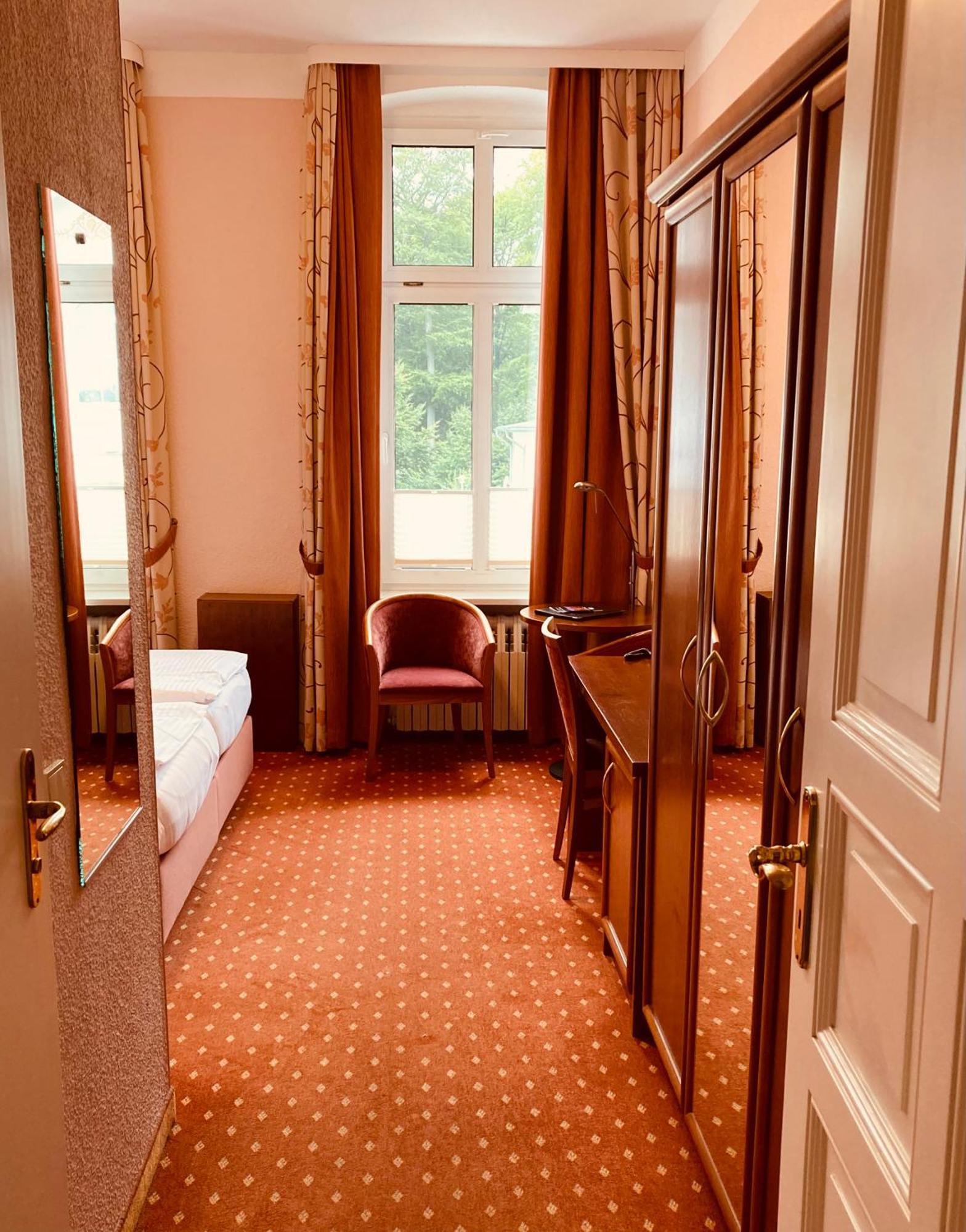 Hotel Germania เฮริงสดอร์ฟ ภายนอก รูปภาพ